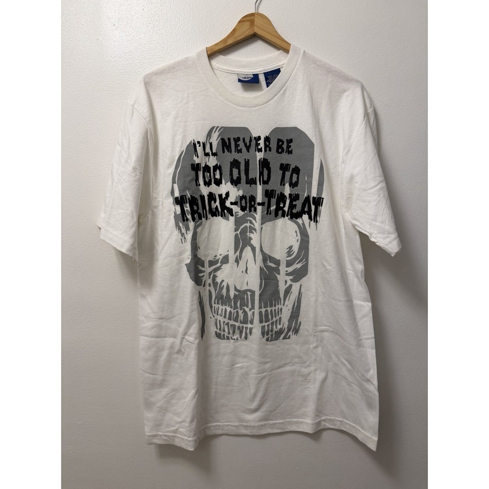 Vintage Never Too Old To Treat Or Treat Halloween White T Shirt Men's Large 90s